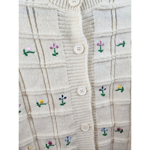 Pit A Pat Womens M Cream Knit Embroidered Floral Long Sleeve Button Up Cardigan - Picture 2 of 5